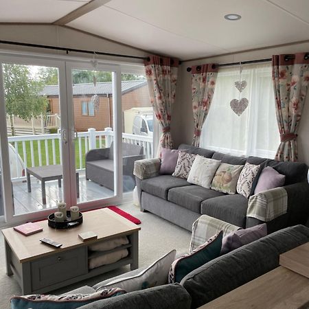 Ellis Retreats At Tattershall Lakes Lincoln Exterior foto